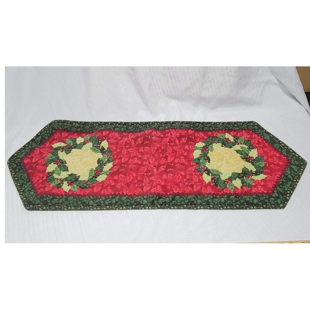 Quilted Christmas Table Runner Wreath Holly Leaf Red Green Holiday Decor